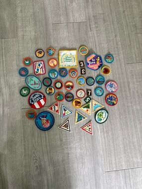 Vintage Girl Scout Boy Scout Patches Badges Badge Lot of 45 Collectible Scouts